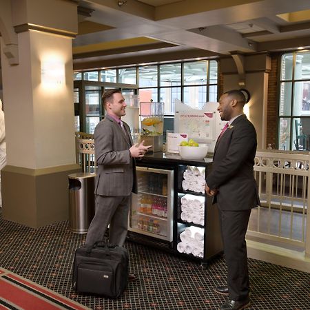 Hotel Crowne Plaza Indianapolis-Dwtn-Union Stn By Ihg Extérieur photo