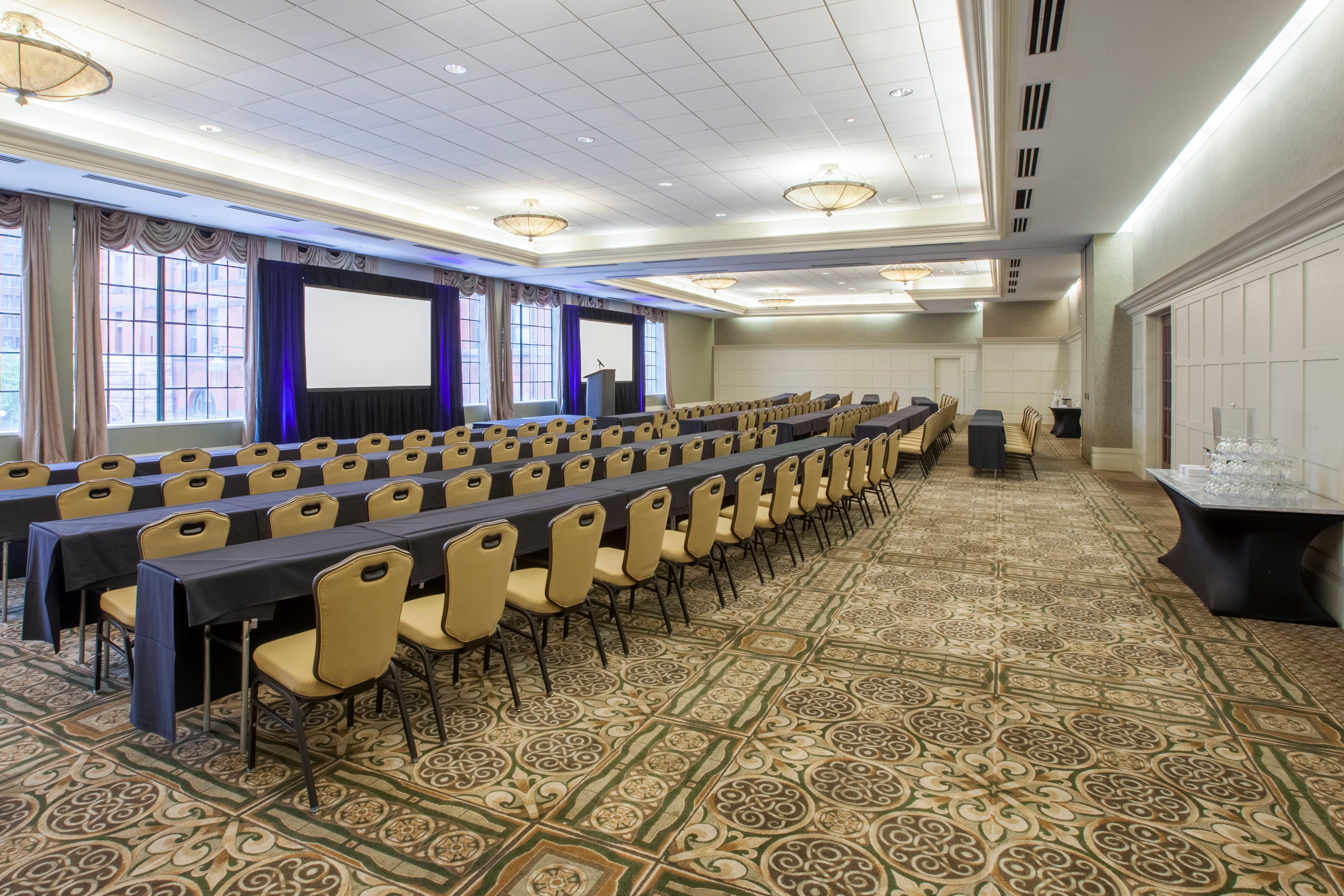 Hotel Crowne Plaza Indianapolis-Dwtn-Union Stn By Ihg Extérieur photo