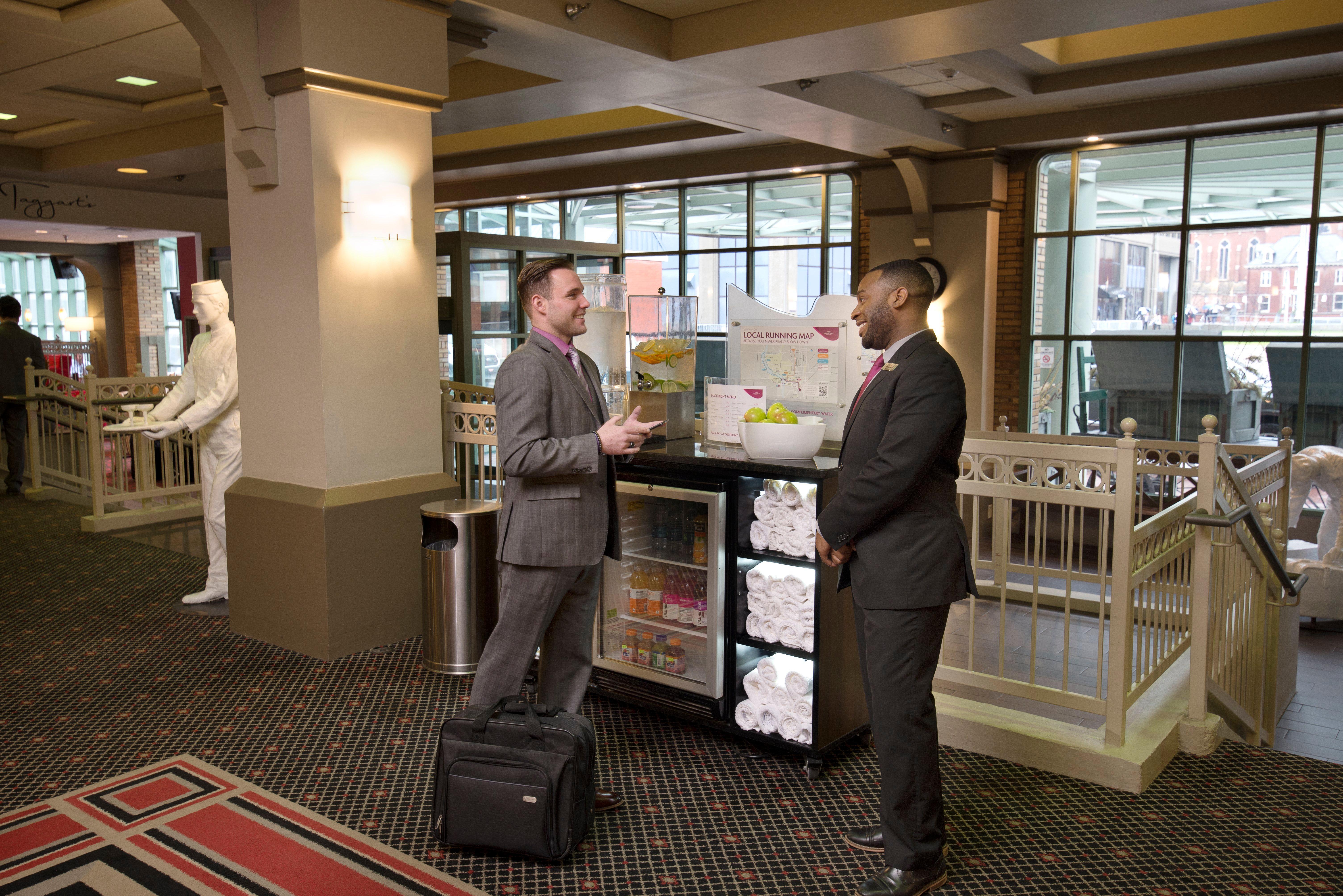 Hotel Crowne Plaza Indianapolis-Dwtn-Union Stn By Ihg Extérieur photo
