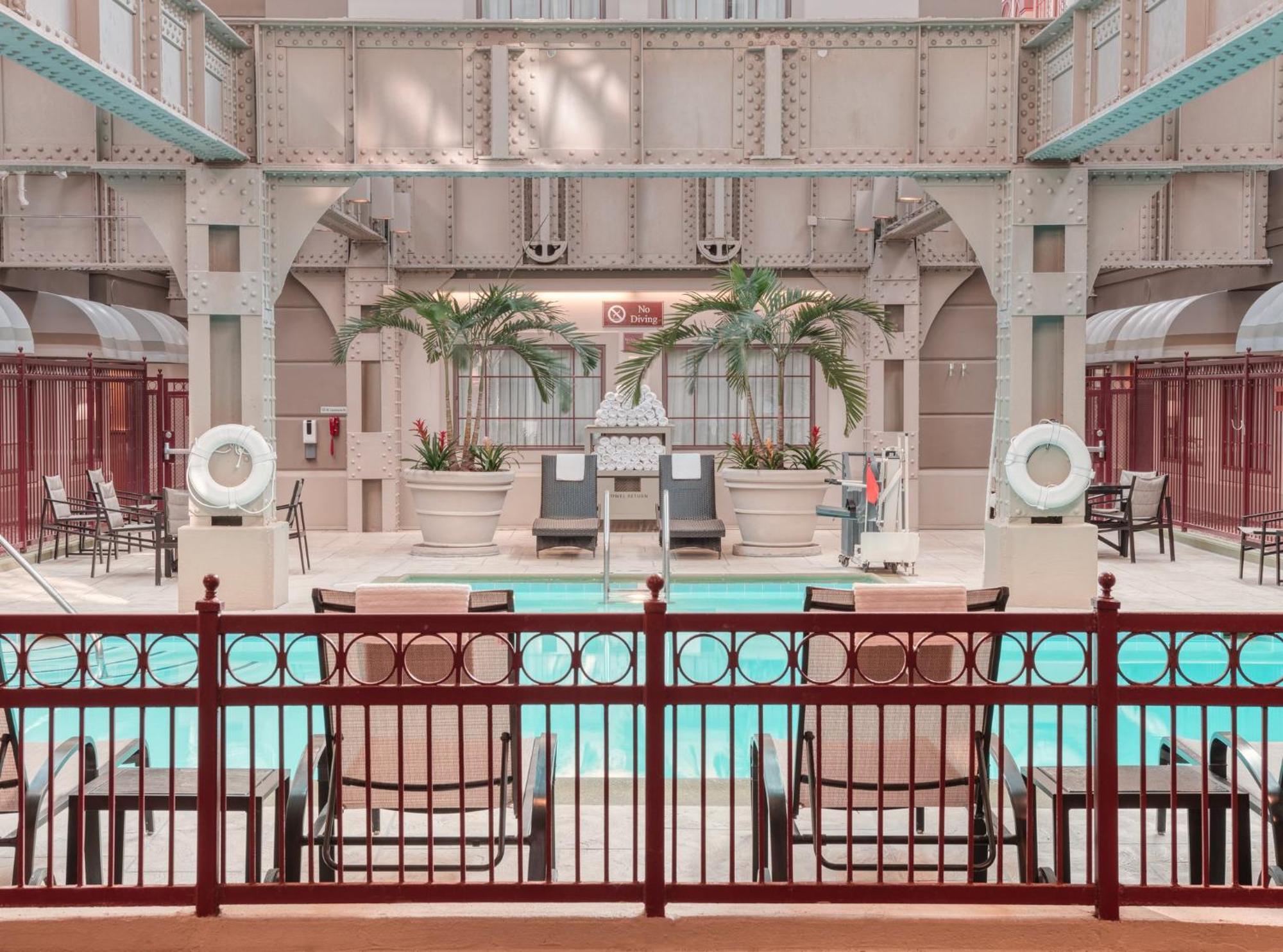 Hotel Crowne Plaza Indianapolis-Dwtn-Union Stn By Ihg Extérieur photo
